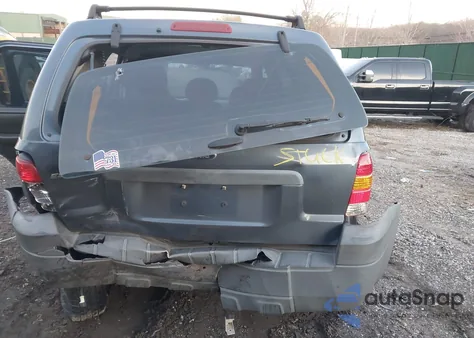 2005 Ford Escape Xls из США, поврежденный, VIN 1FMYU02Z25KB63243